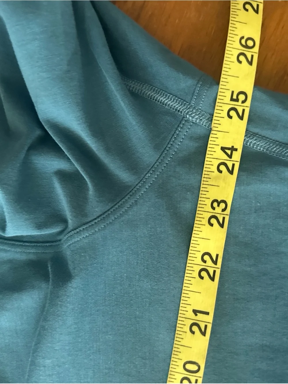 Lululemon Back In Action Women's‎ Teal Boatneck Long-Sleeve athletic Top size 6